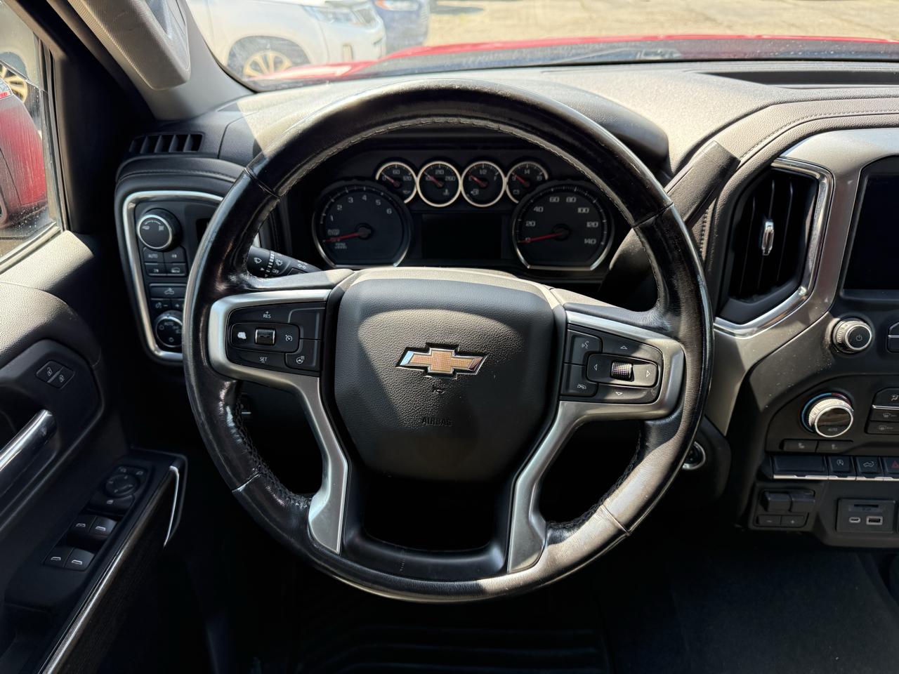 Chevrolet Silverado 1500 4WD Crew Cab 147" LT 2019