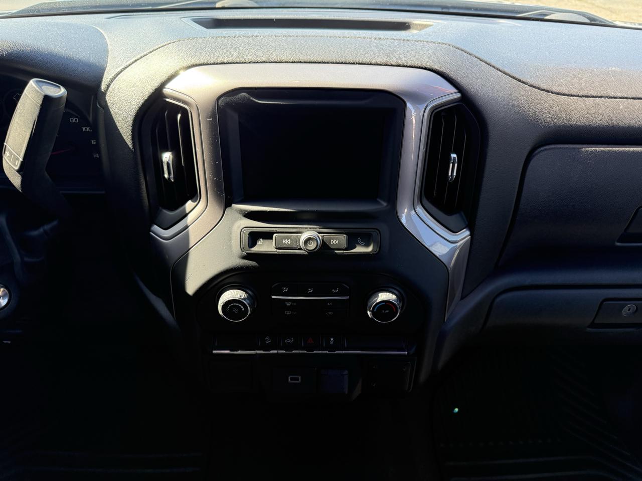 Chevrolet Silverado 1500 4WD Crew Cab 147" Custom Trail Boss 2020