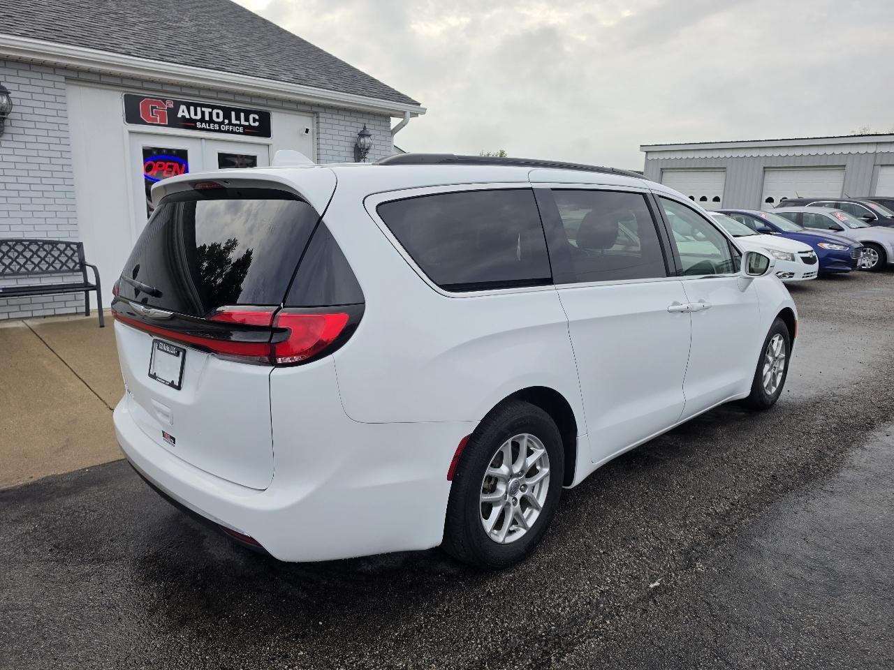 Chrysler Pacifica Touring L FWD 2022