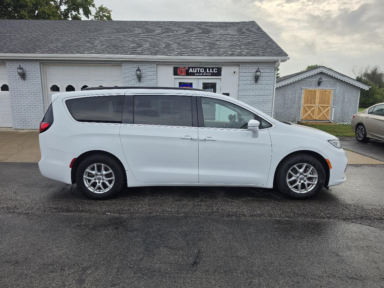 Chrysler Pacifica Touring L FWD 2022