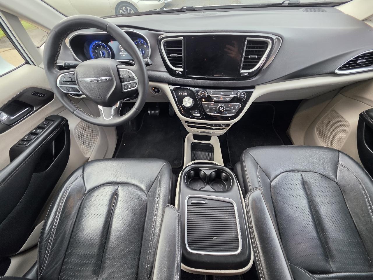 Chrysler Pacifica Touring L FWD 2022