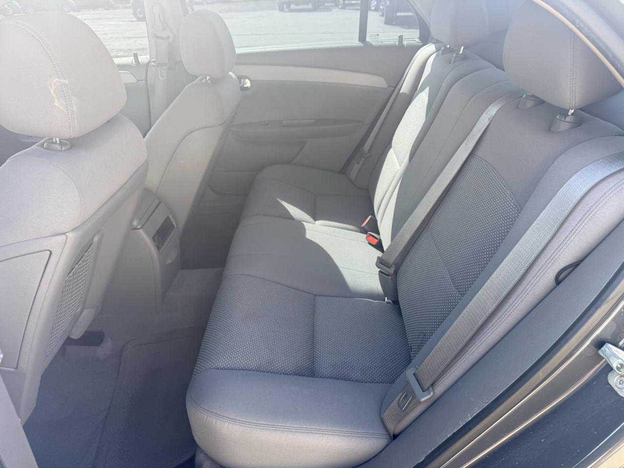 Chevrolet Malibu 4dr Sdn LS w/1LS 2009