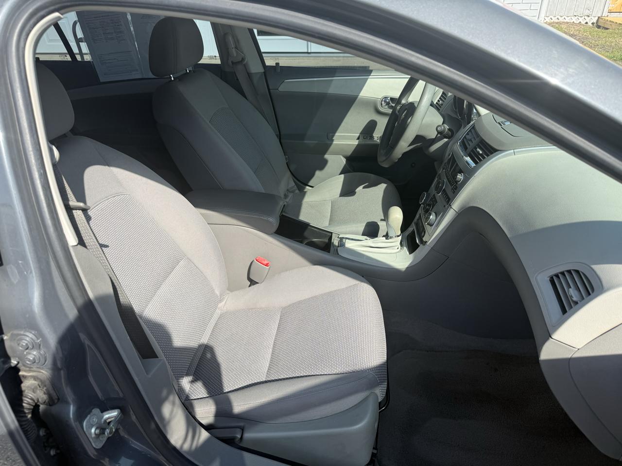 Chevrolet Malibu 4dr Sdn LS w/1LS 2009