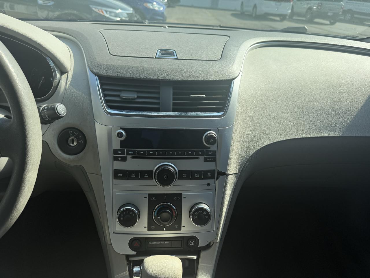 Chevrolet Malibu 4dr Sdn LS w/1LS 2009