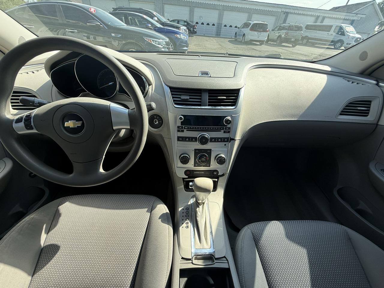 Chevrolet Malibu 4dr Sdn LS w/1LS 2009