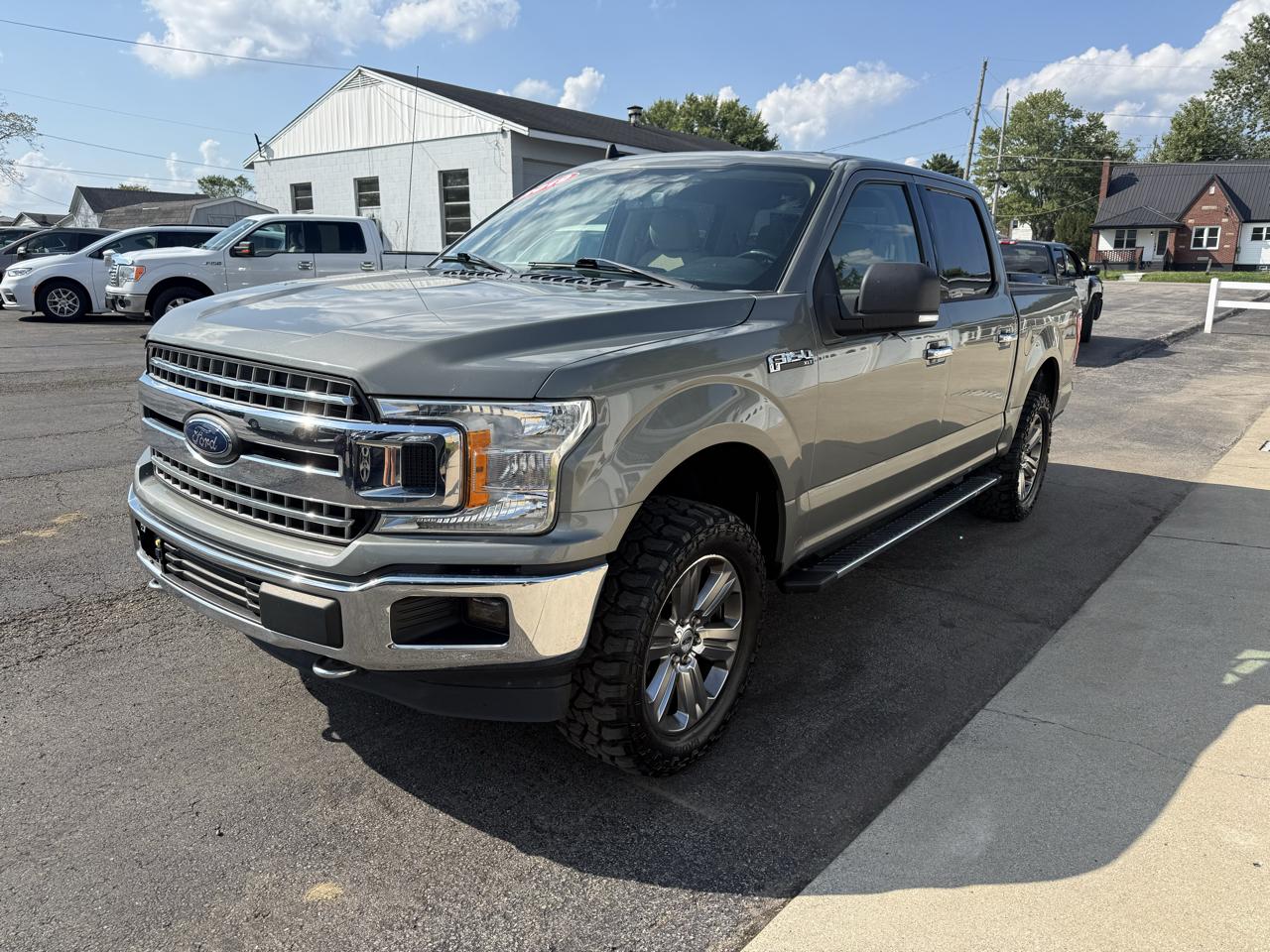 Ford F-150 XLT SuperCrew Short Bed 4WD 2019