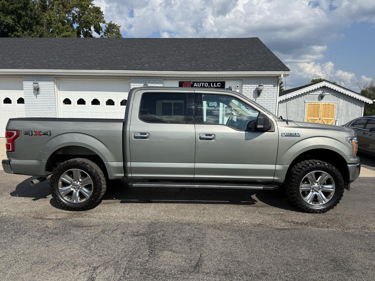 Ford F-150 XLT SuperCrew Short Bed 4WD 2019