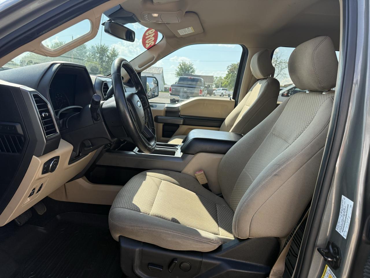 Ford F-150 XLT SuperCrew Short Bed 4WD 2019