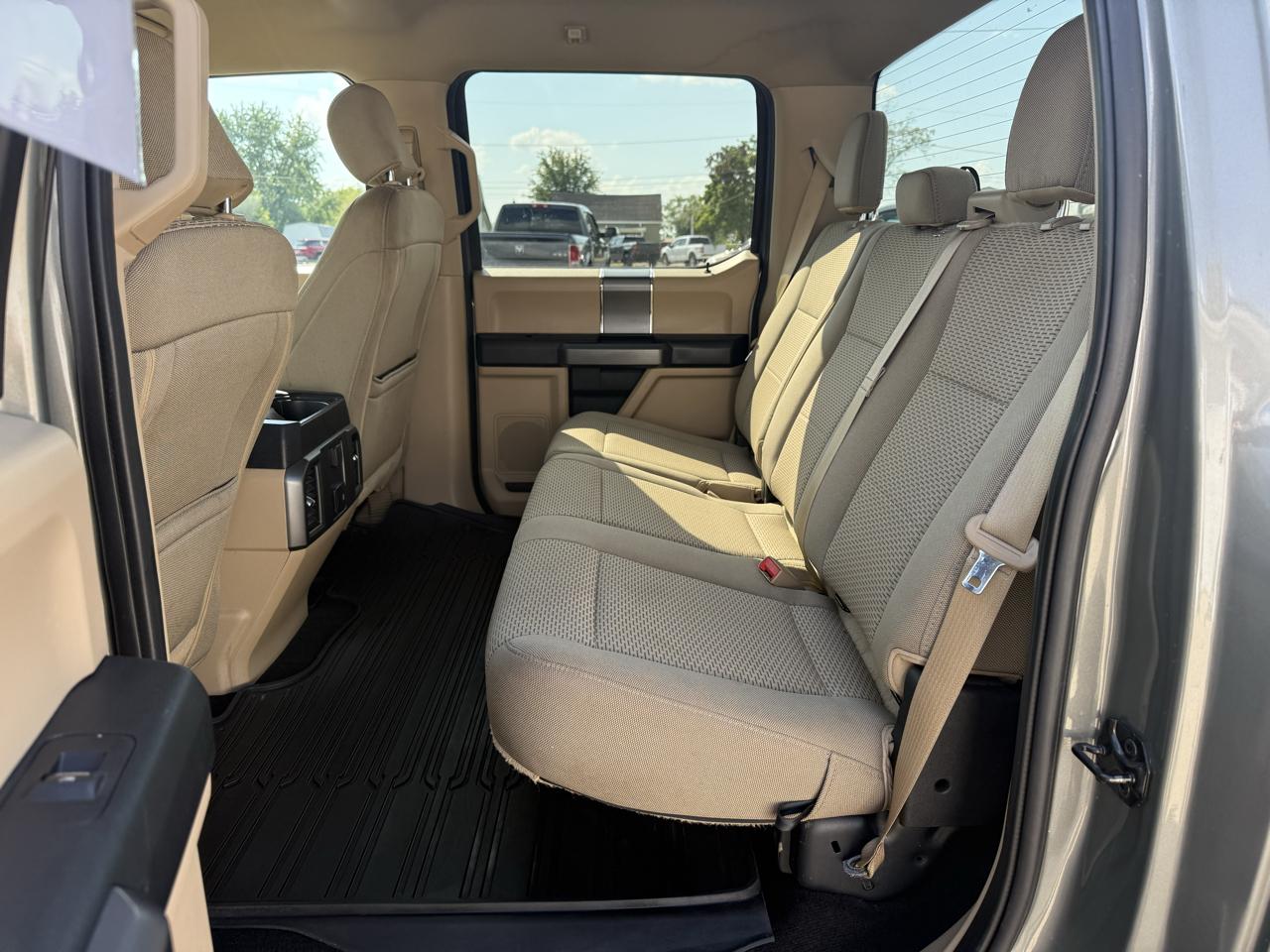 Ford F-150 XLT SuperCrew Short Bed 4WD 2019