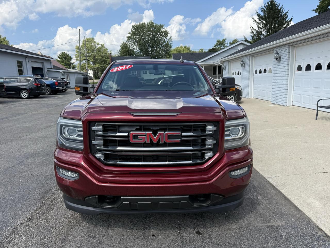 GMC Sierra 1500 4WD Crew Cab 143.5" SLT 2017