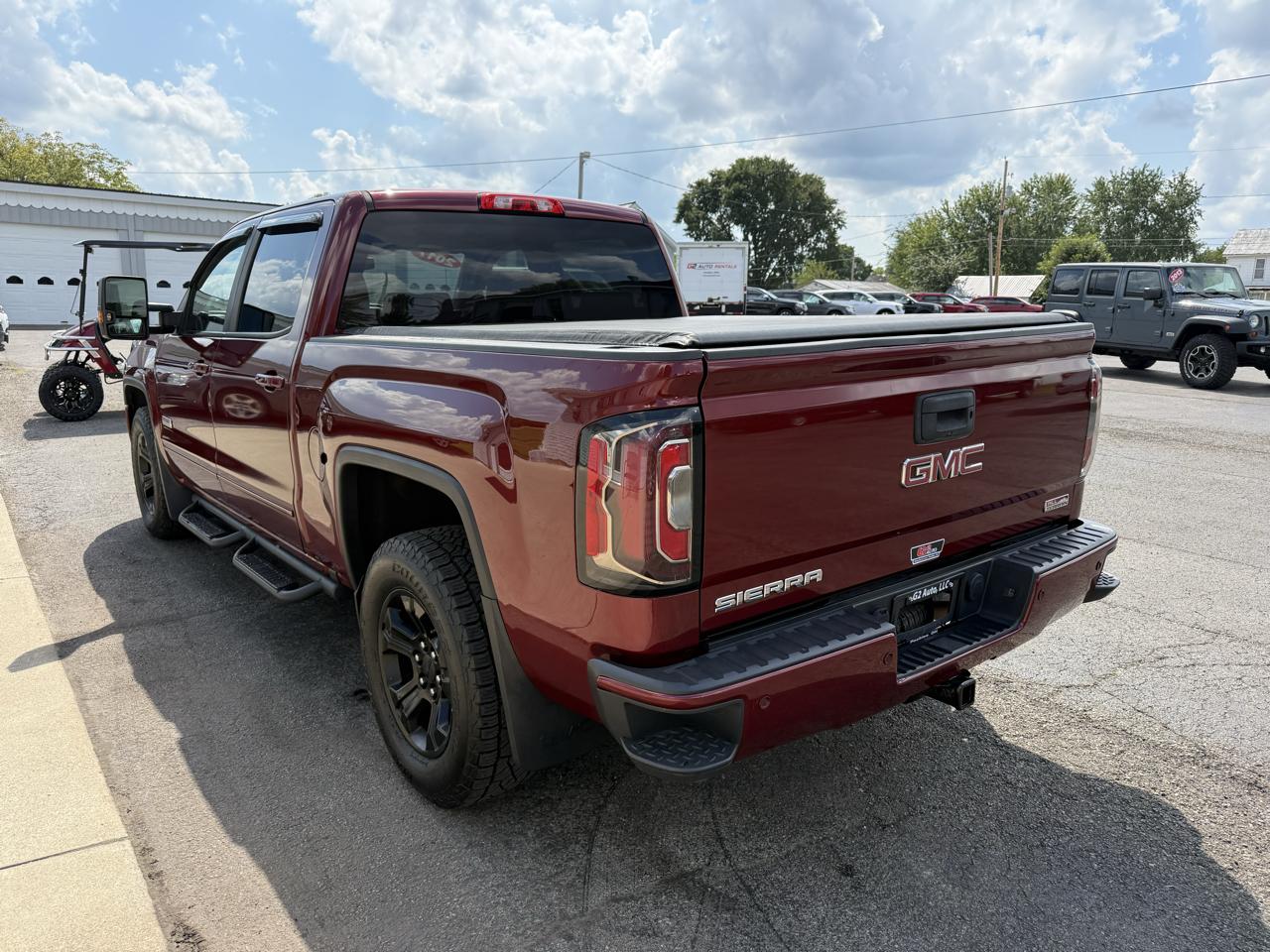 GMC Sierra 1500 4WD Crew Cab 143.5" SLT 2017