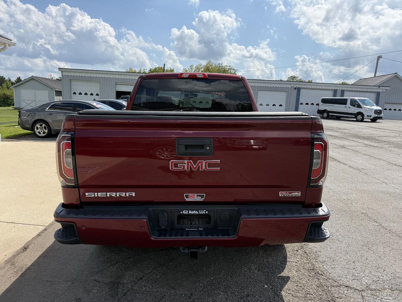 GMC Sierra 1500 4WD Crew Cab 143.5" SLT 2017