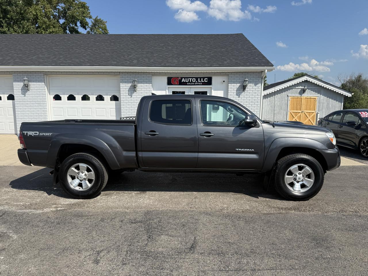 Toyota Tacoma 4WD Double Cab LB V6 AT (Natl) 2014