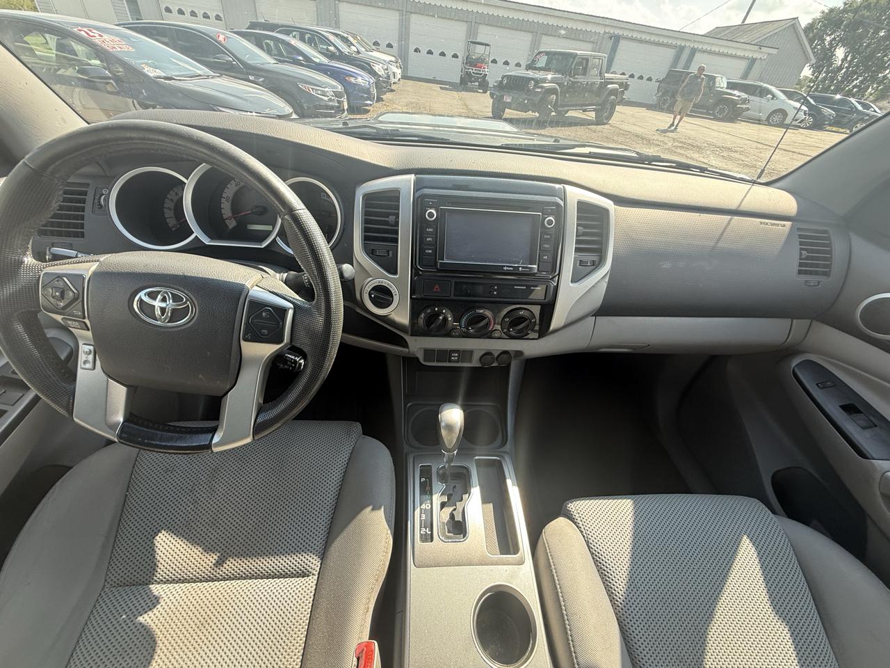 Toyota Tacoma 4WD Double Cab LB V6 AT (Natl) 2014