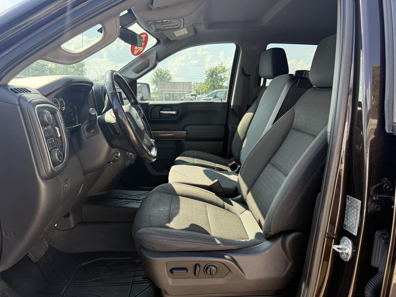 Chevrolet Silverado 1500 4WD Crew Cab 147" RST 2019