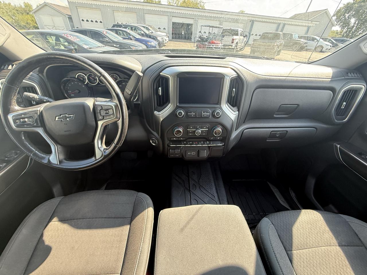Chevrolet Silverado 1500 4WD Crew Cab 147" RST 2019