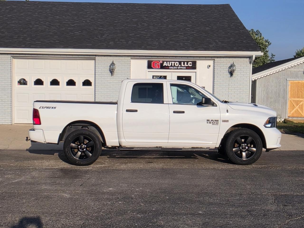 RAM 1500 Classic Express 4x4 Crew Cab 5'7" Box 2019