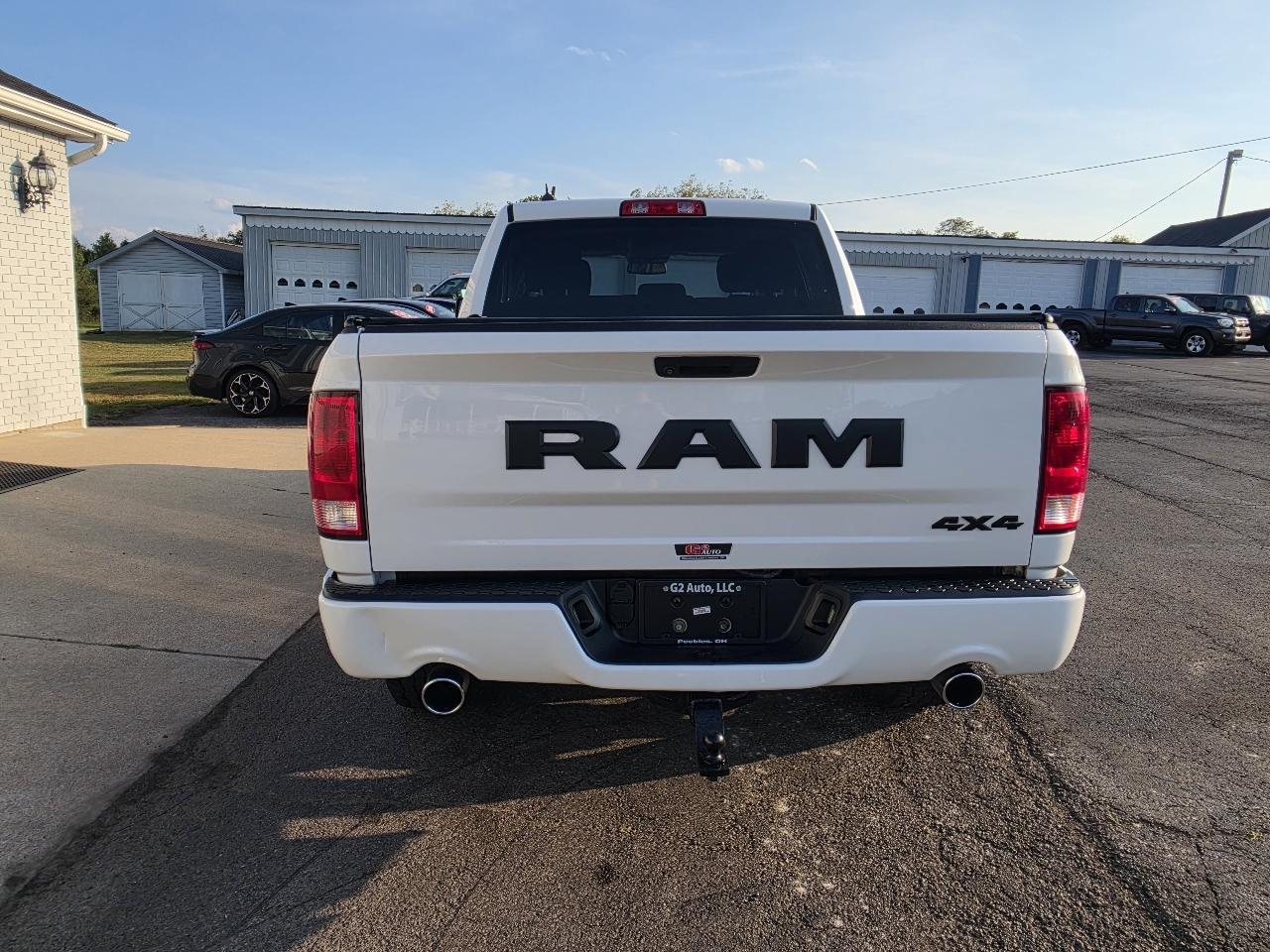 RAM 1500 Classic Express 4x4 Crew Cab 5'7" Box 2019
