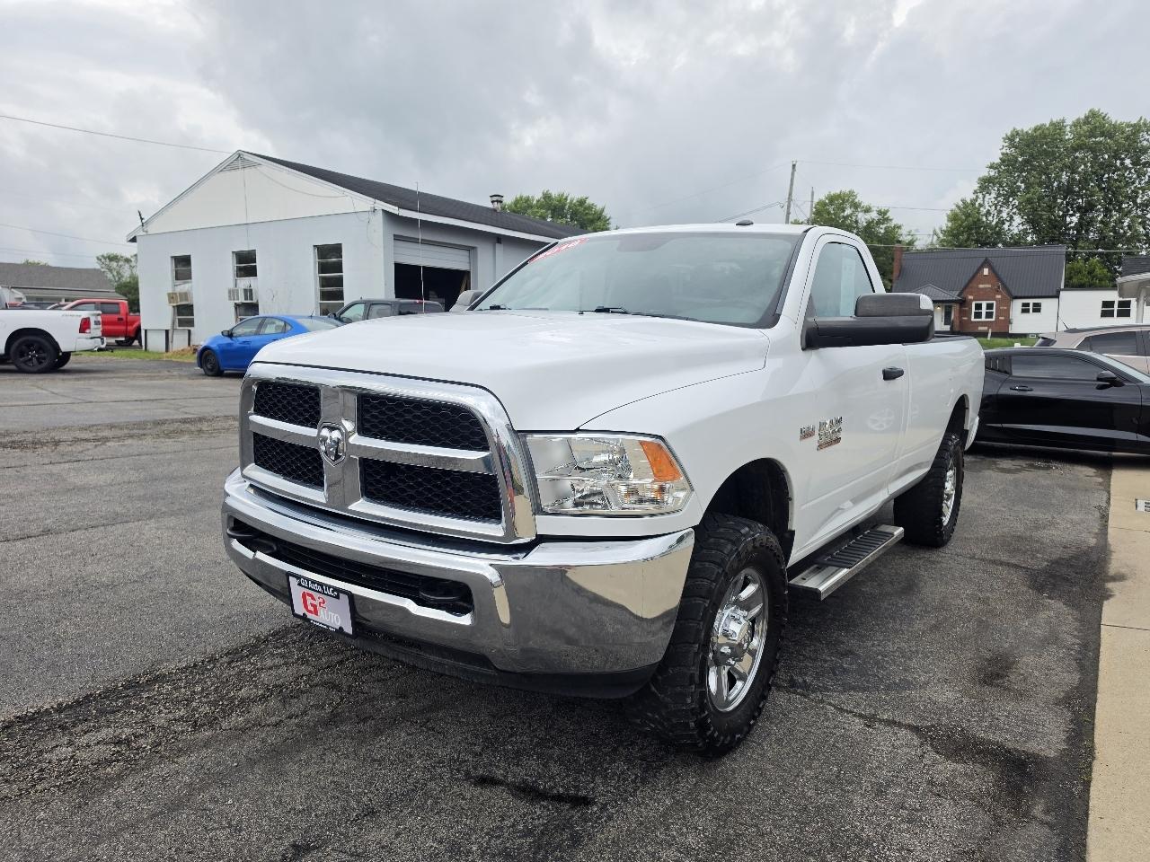 RAM 3500 4WD Reg Cab 140.5" Tradesman 2016
