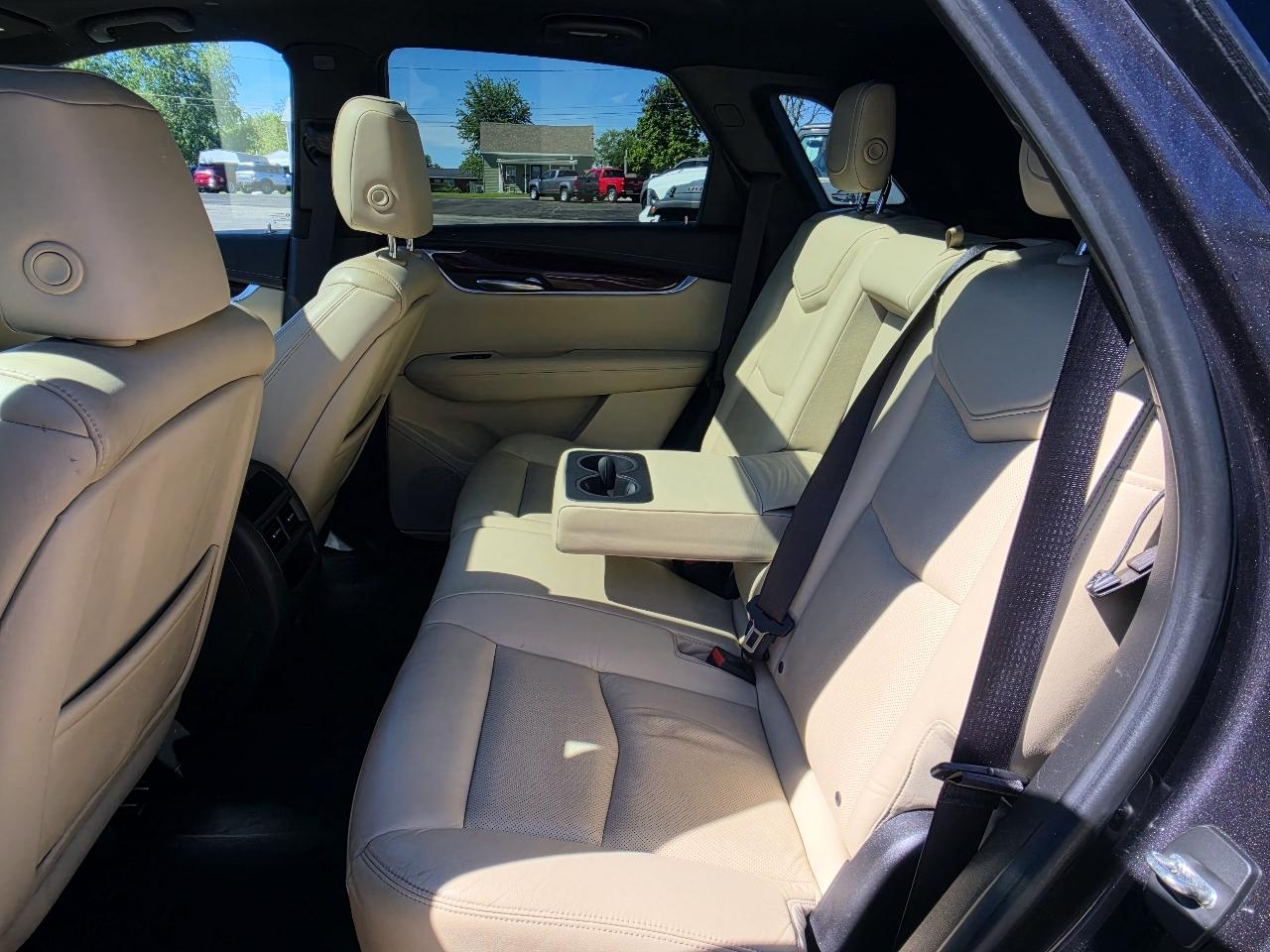 Cadillac XT5 AWD 4dr Luxury 2017