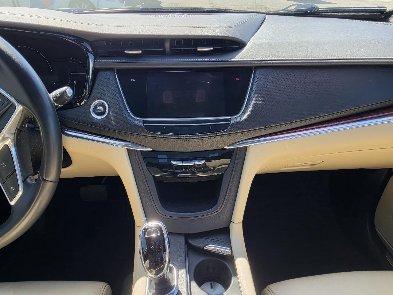Cadillac XT5 AWD 4dr Luxury 2017