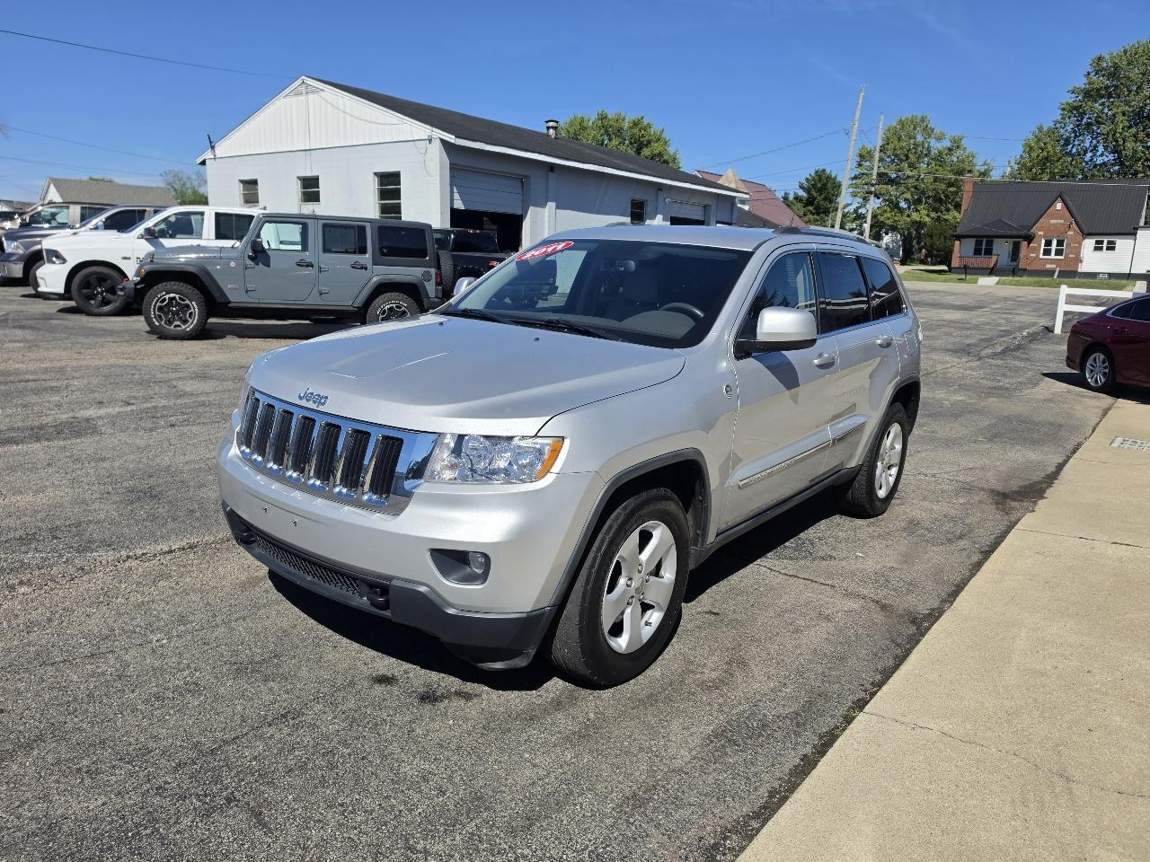 Jeep Grand Cherokee 4WD 4dr Laredo 2011