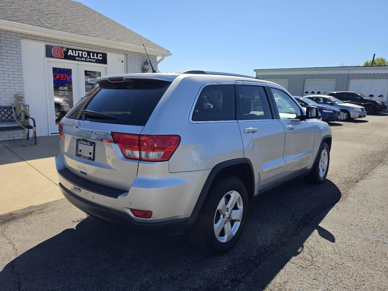 Jeep Grand Cherokee 4WD 4dr Laredo 2011