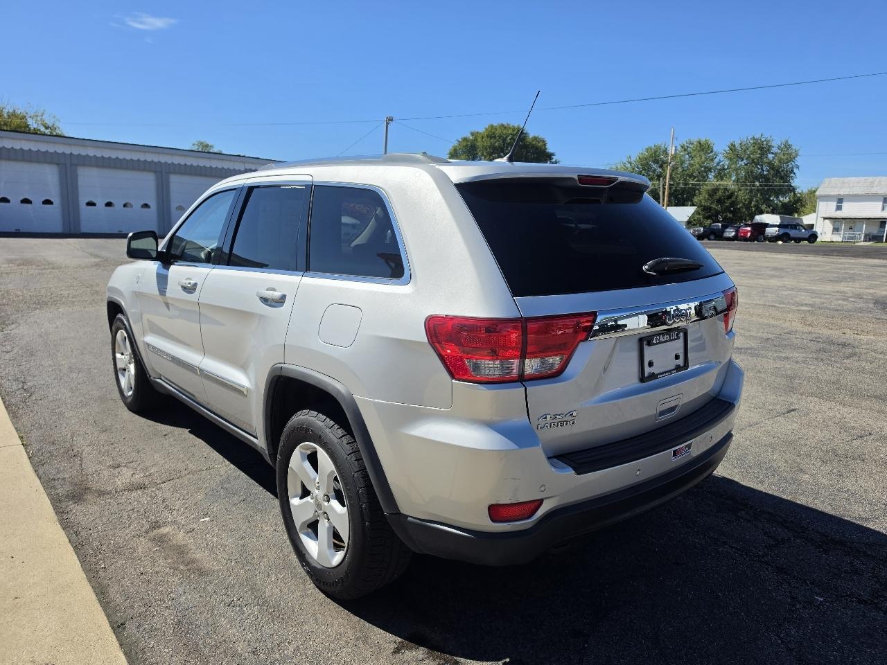 Jeep Grand Cherokee 4WD 4dr Laredo 2011