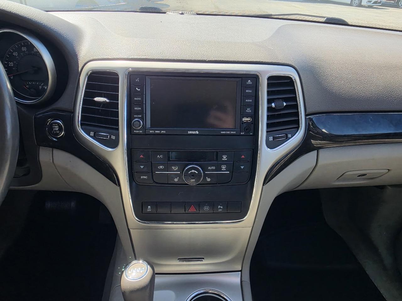 Jeep Grand Cherokee 4WD 4dr Laredo 2011