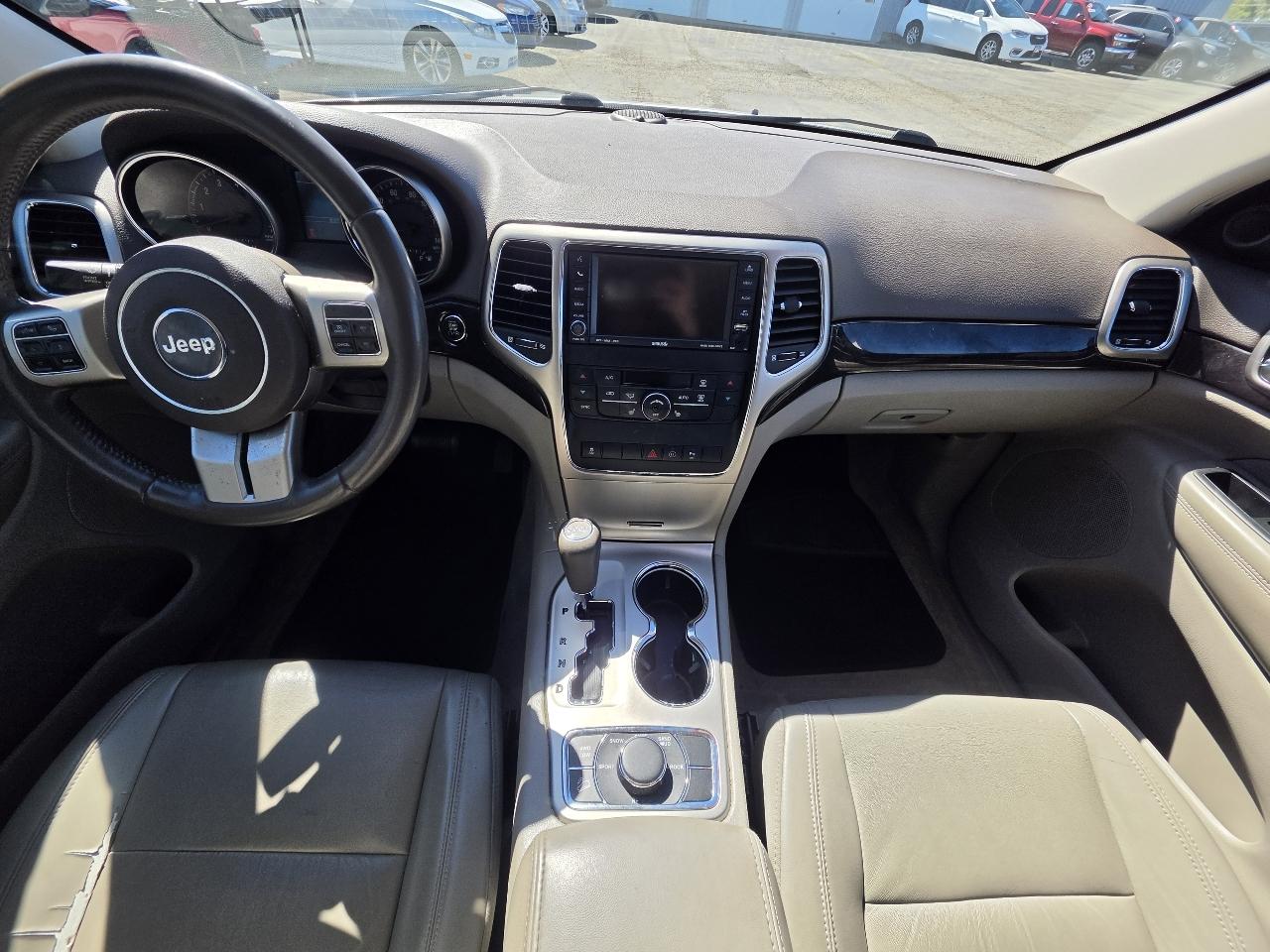 Jeep Grand Cherokee 4WD 4dr Laredo 2011