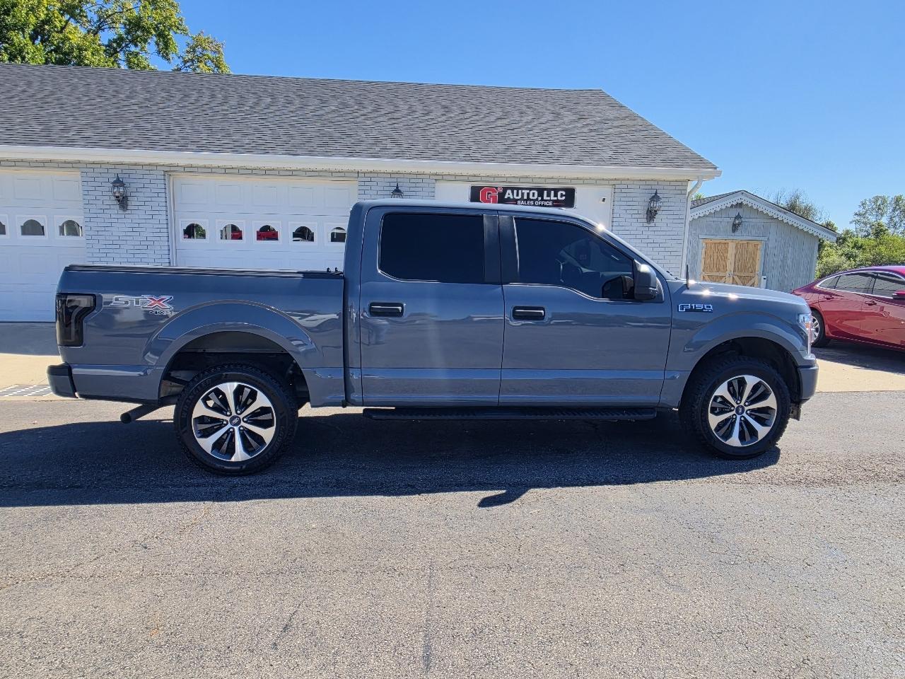 Ford F-150 4WD SuperCrew 145" STX 2019