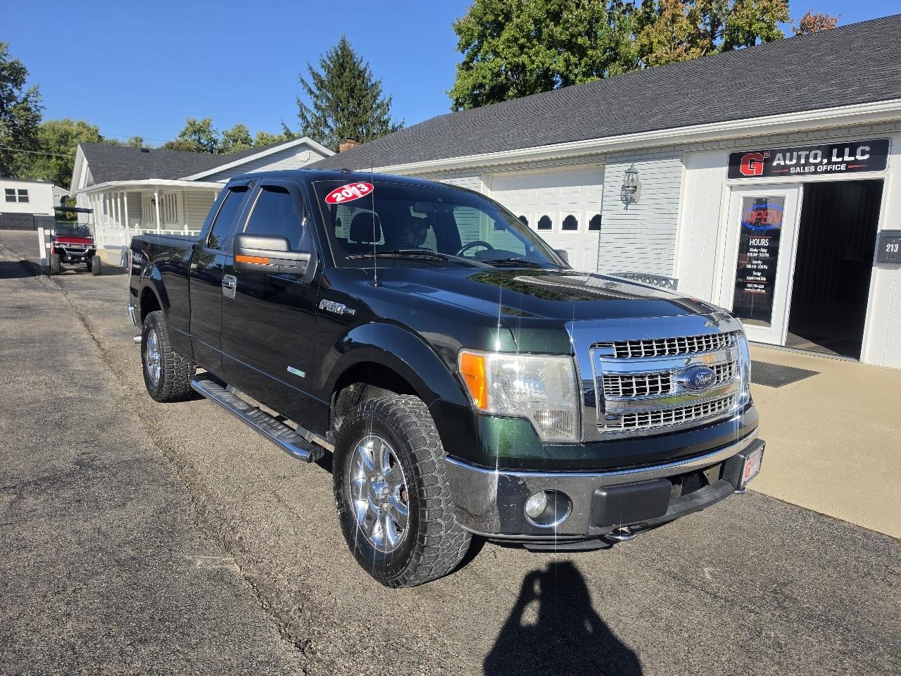 2013 Ford F-150 4WD SuperCab 145" XLT