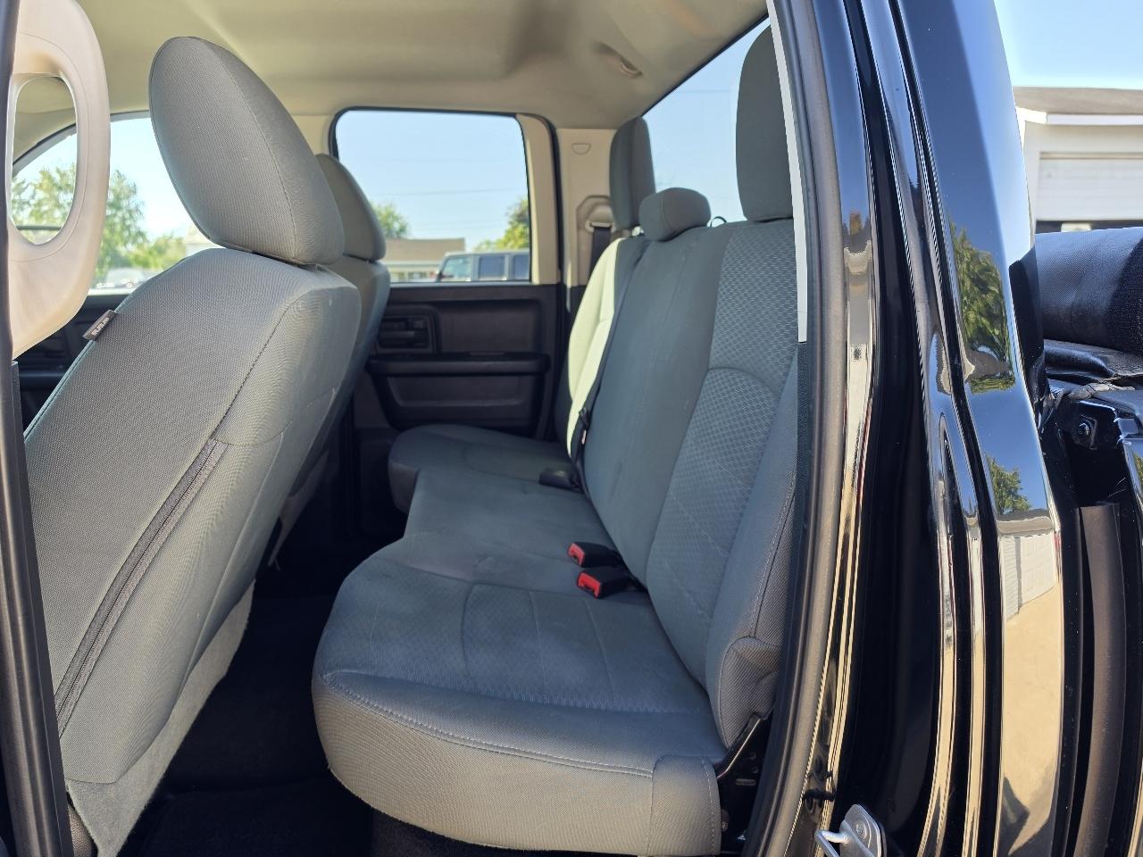RAM 1500 4WD Quad Cab 140.5" Express 2014