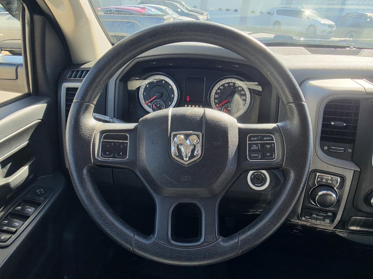 RAM 1500 4WD Quad Cab 140.5" Express 2014