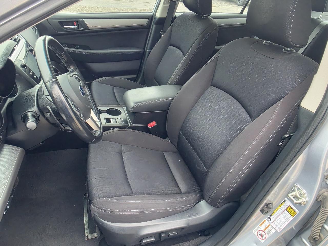 Subaru Legacy 4dr Sdn 2.5i Premium 2015