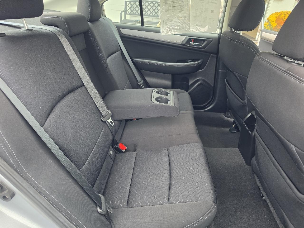 Subaru Legacy 4dr Sdn 2.5i Premium 2015