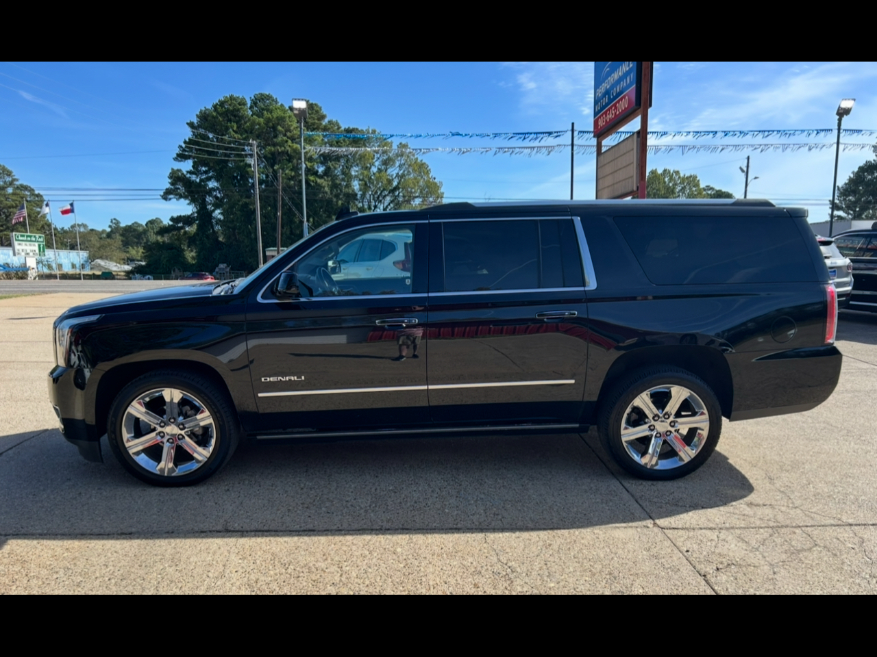 2019 GMC Yukon XL Denali 4WD