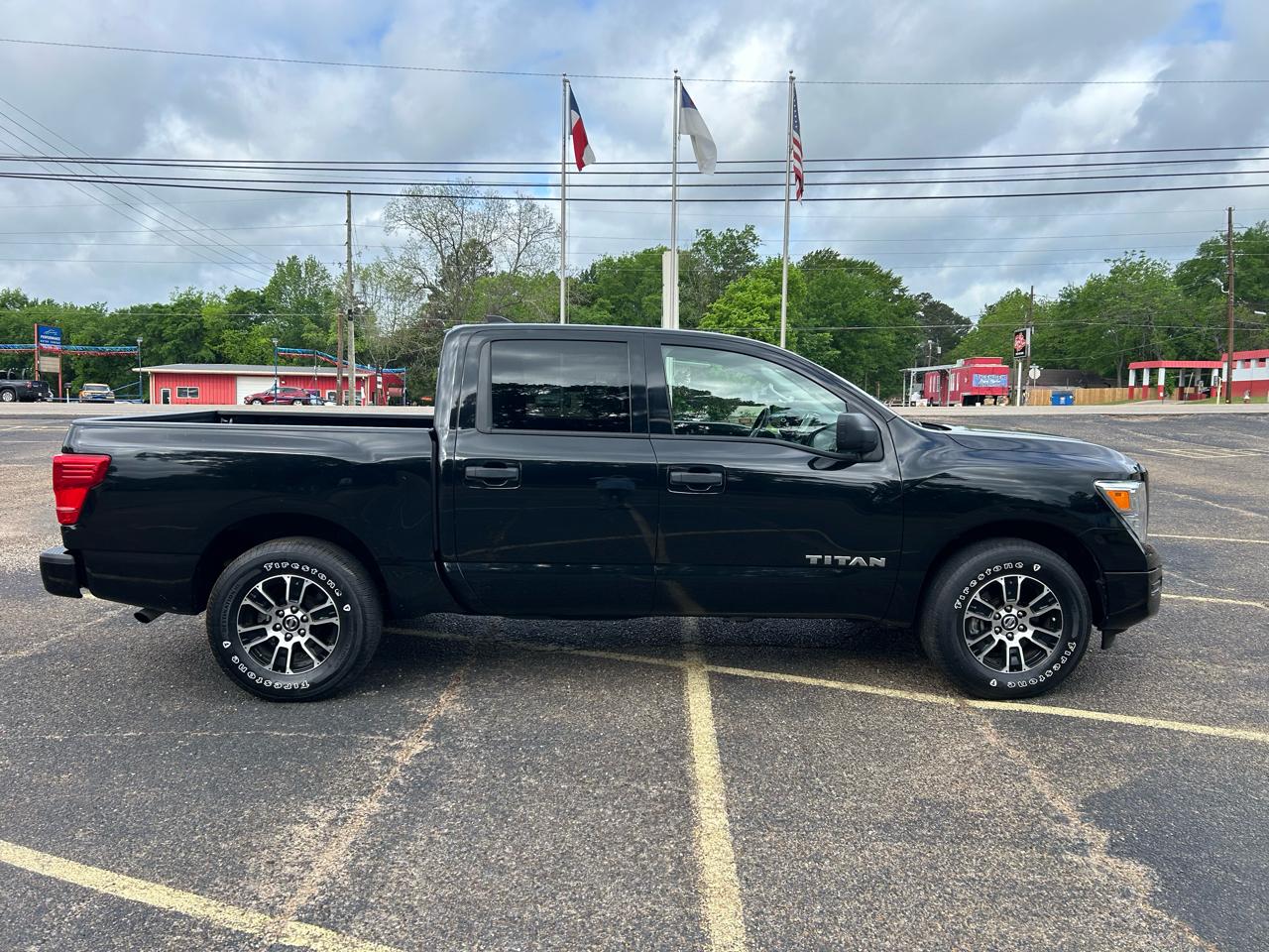 2022 Nissan Titan S Crew Cab 2WD