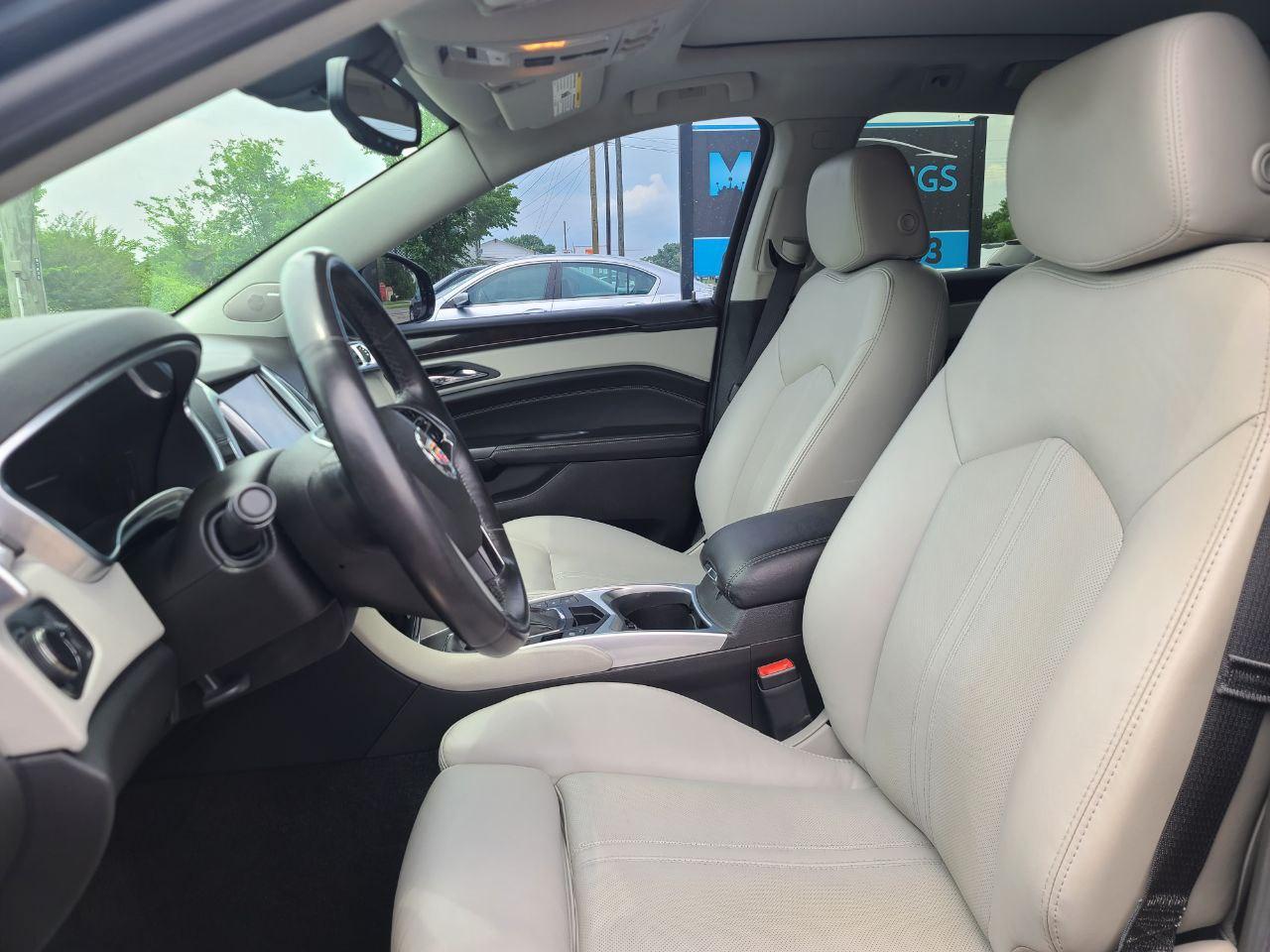 Cadillac SRX Luxury Collection FWD 2014