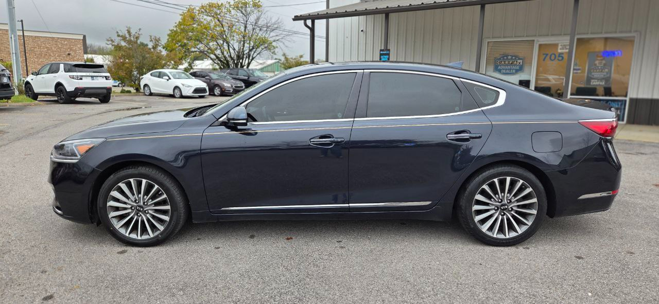 Kia Cadenza Premium 2017 Kia Cadenza Premium 2017