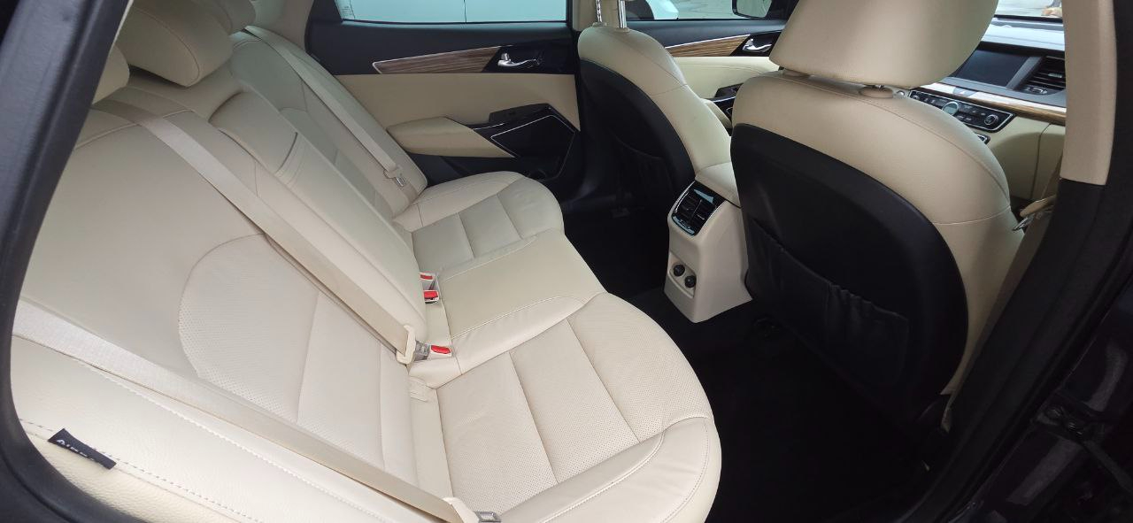 Kia Cadenza Premium 2017 Kia Cadenza Premium 2017