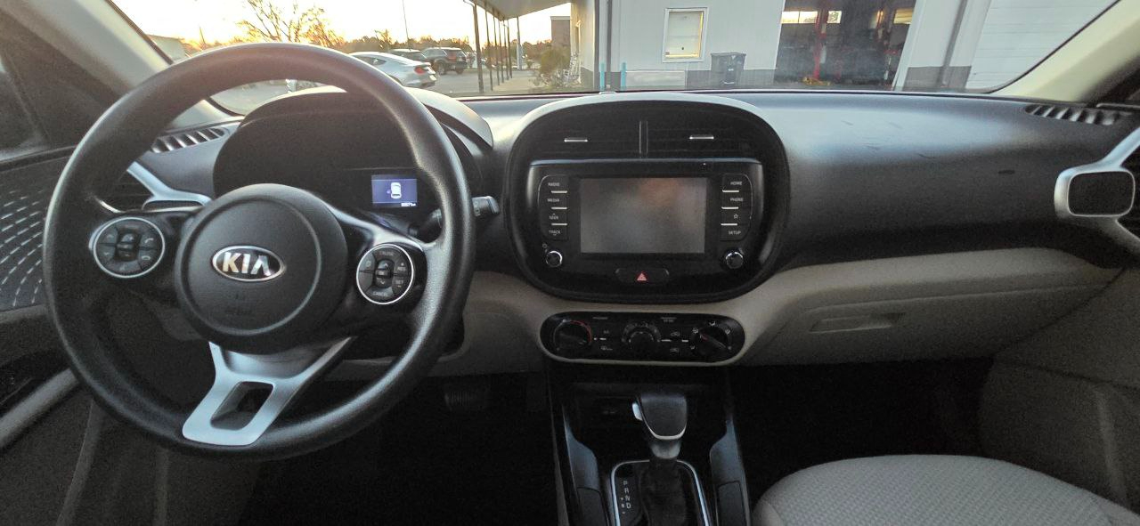 Kia Soul LX CVT 2020