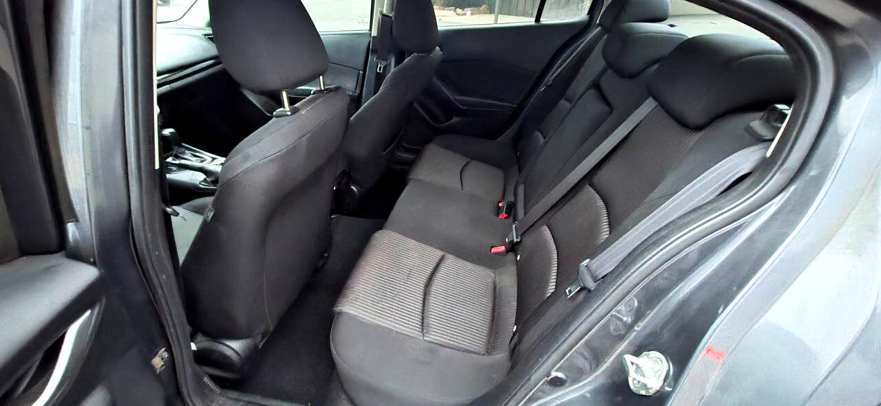 Mazda MAZDA3 i Touring AT 4-Door 2015