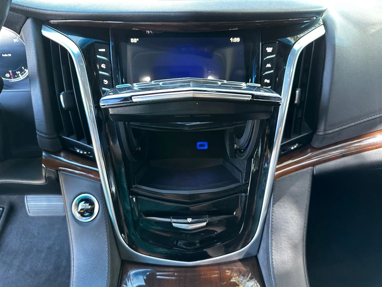 Cadillac Escalade ESV 2WD Luxury 2020 Cadillac Escalade ESV 2WD Luxury 2020