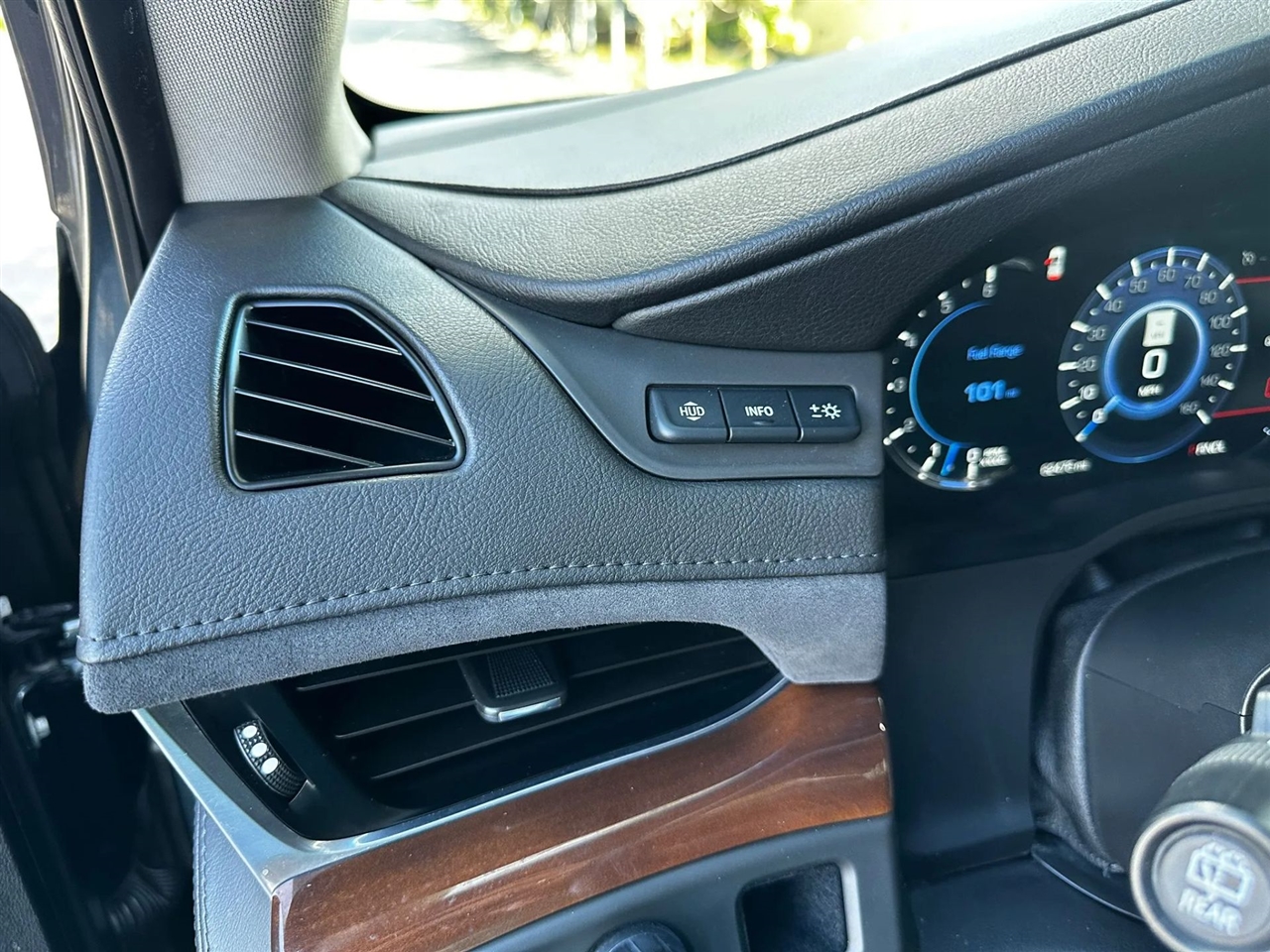 Cadillac Escalade ESV 2WD Luxury 2020 Cadillac Escalade ESV 2WD Luxury 2020