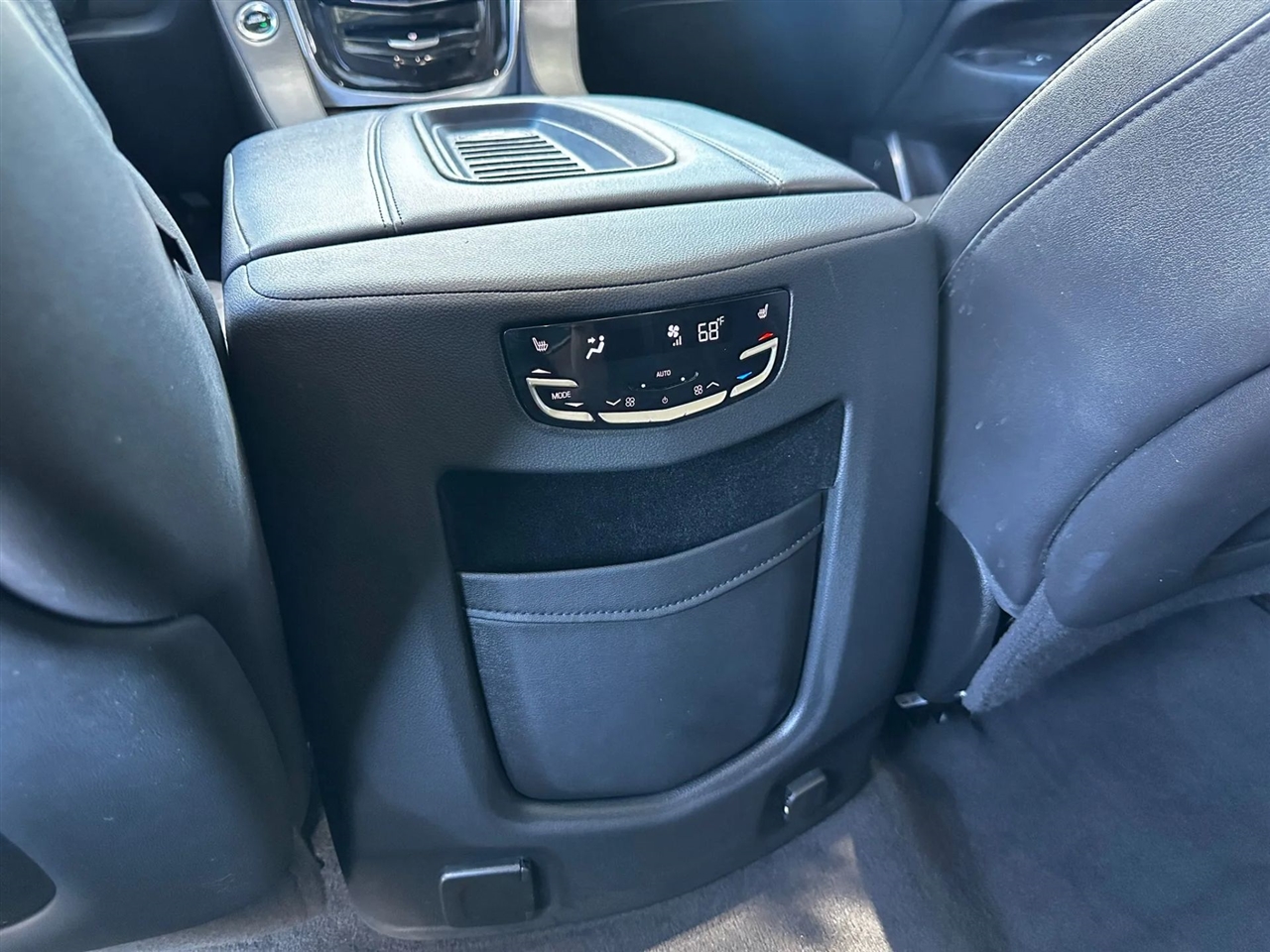 Cadillac Escalade ESV 2WD Luxury 2020 Cadillac Escalade ESV 2WD Luxury 2020
