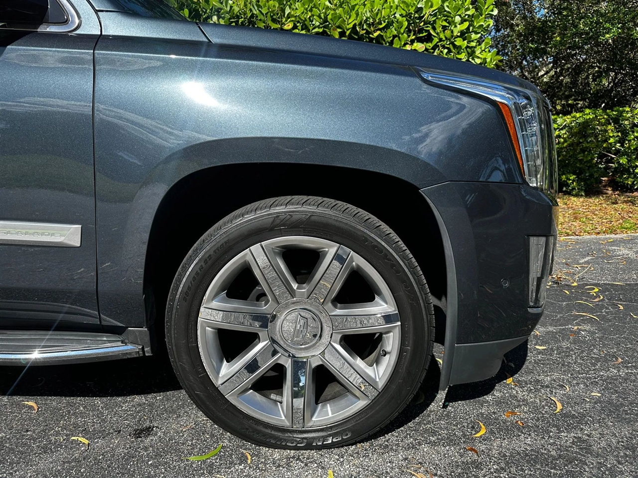 Cadillac Escalade ESV 2WD Luxury 2020 Cadillac Escalade ESV 2WD Luxury 2020