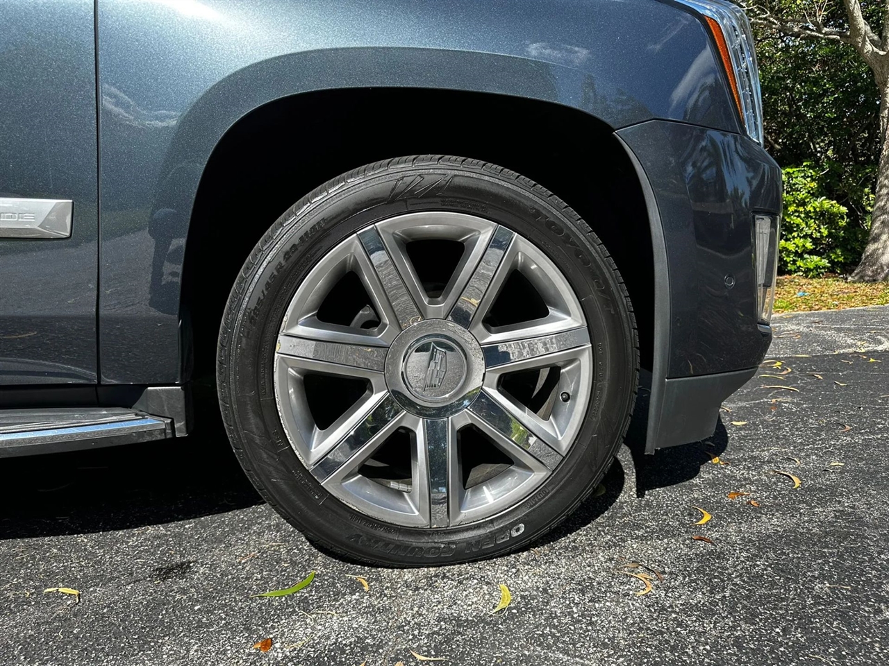 Cadillac Escalade ESV 2WD Luxury 2020 Cadillac Escalade ESV 2WD Luxury 2020