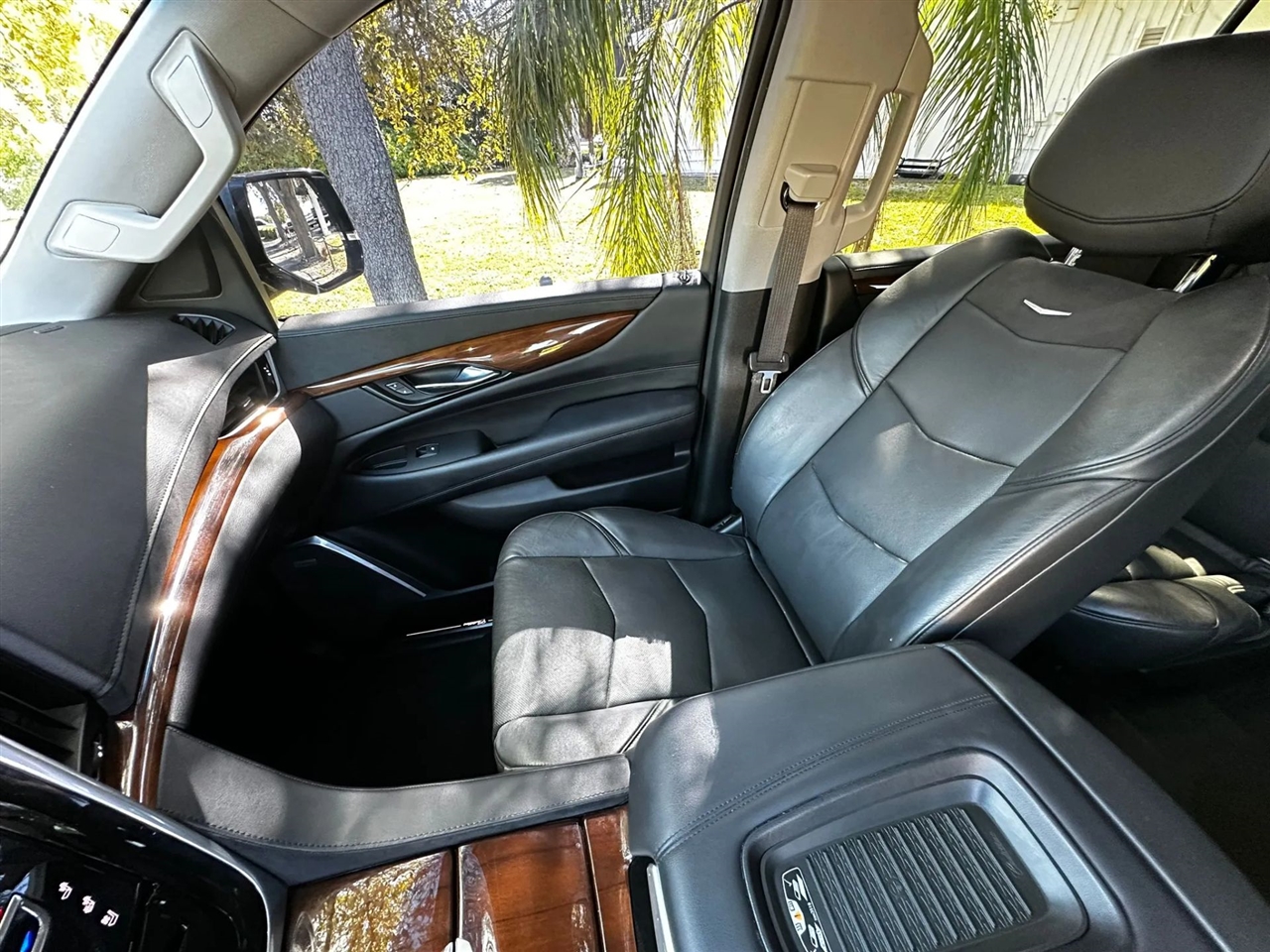 Cadillac Escalade ESV 2WD Luxury 2020 Cadillac Escalade ESV 2WD Luxury 2020