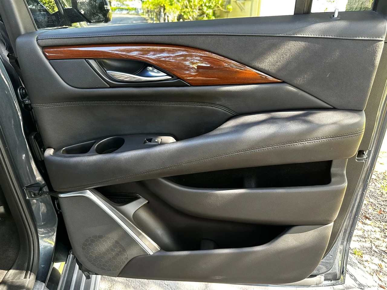 Cadillac Escalade ESV 2WD Luxury 2020 Cadillac Escalade ESV 2WD Luxury 2020